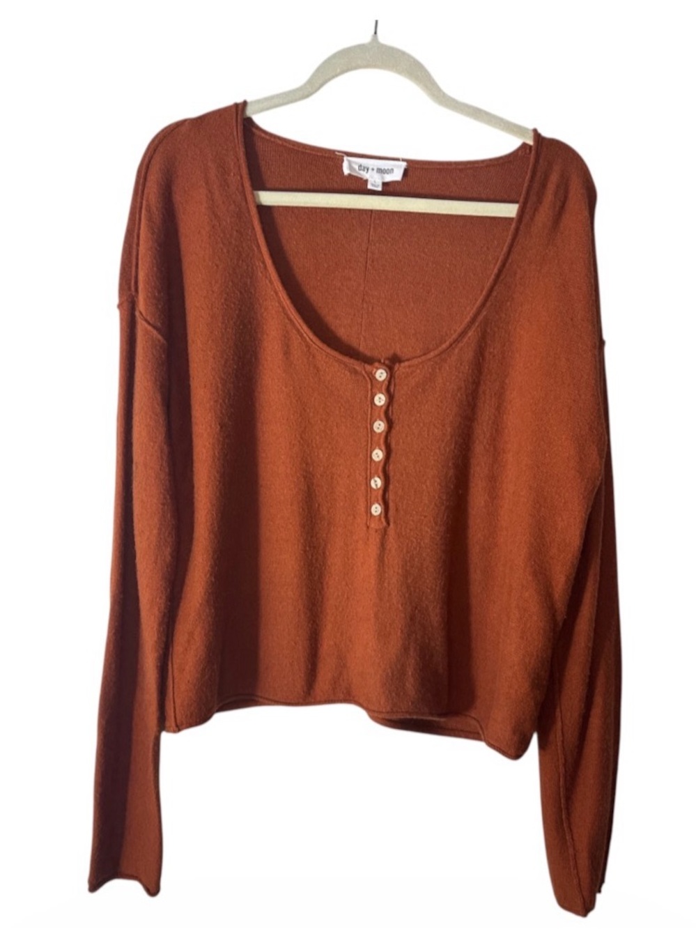 Day + Moon Rust Color wHenley Scoop Neck Long Sleeve Sweater Size Large
